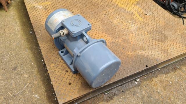 Friedrich 0.6Kw, 4 Pole Vibrating Motor