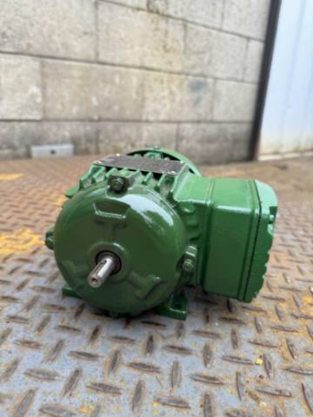 WEG 0.25Kw, 2760 RPM 2 Pole Electric Motor