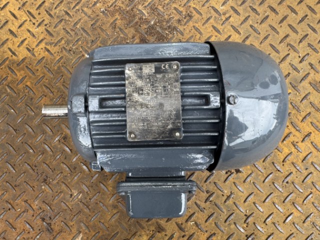 WEG 0.75Kw, 1420 RPM Electric Motor