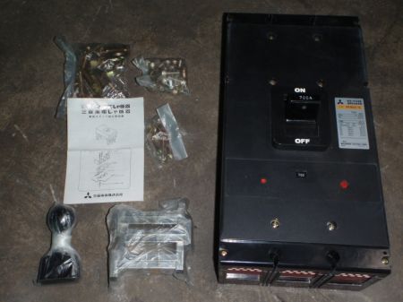 Mitsubishi 700amp No Fuse Breaker