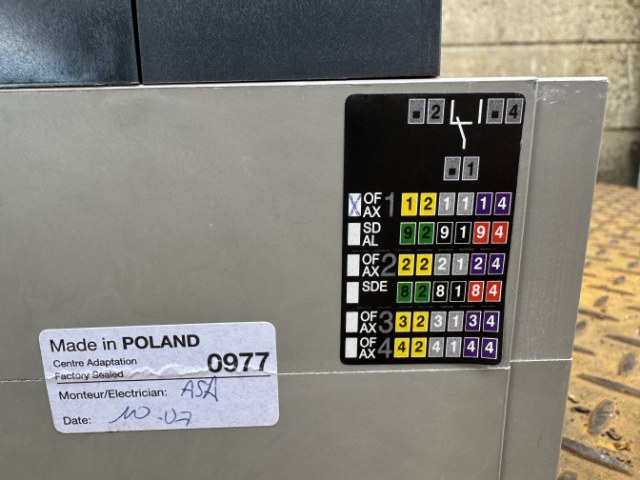 Schneider Electric INS 400, 400 Amp Switch Disconnector