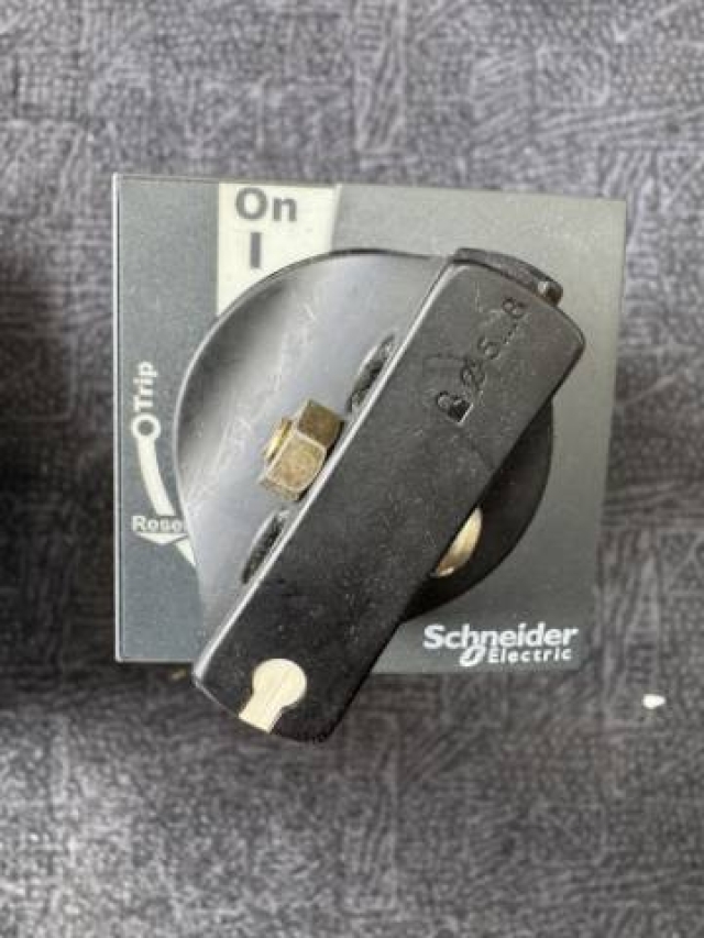 Schnieder Electric 150Amp Compact Switch/Breaker