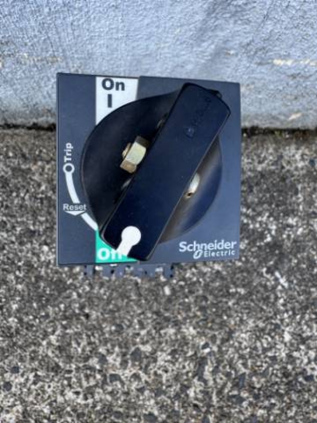 Schnieder Electric 150Amp Compact Switch/Breaker