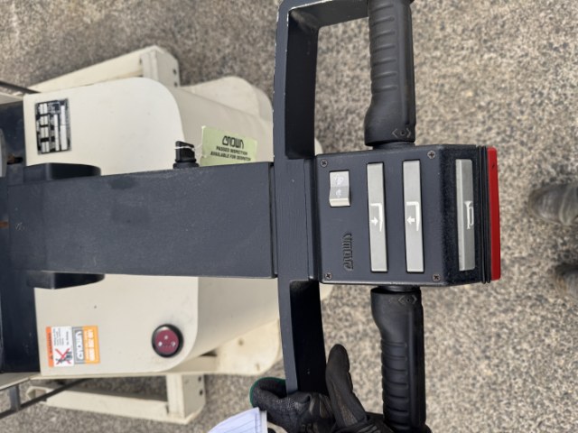 Crown Walk-behind 1000kg Forklift