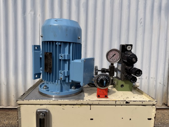 Self Contained 1.5Kw Three Phase Hydraulic Power Pack