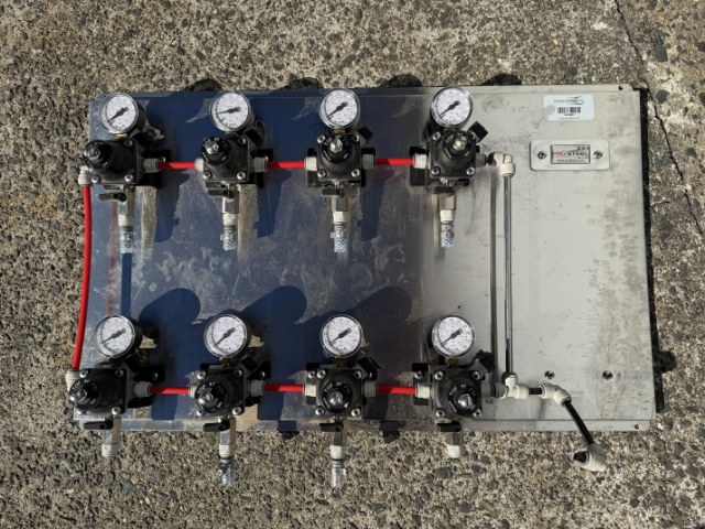 Co2 Regulator / Distribution Panel