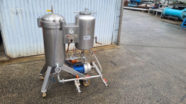 Self-Contained Mobile Liquid Filtration System