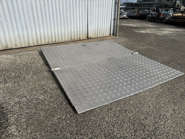 Aluminium Foldable Access Ramp