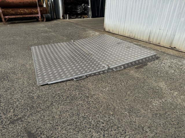 Aluminium Foldable Access Ramp
