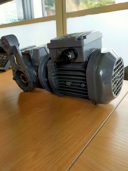 SEW Eurodrive 0.25Kw, 191 RPM, 21mm Bore, Geared Motor