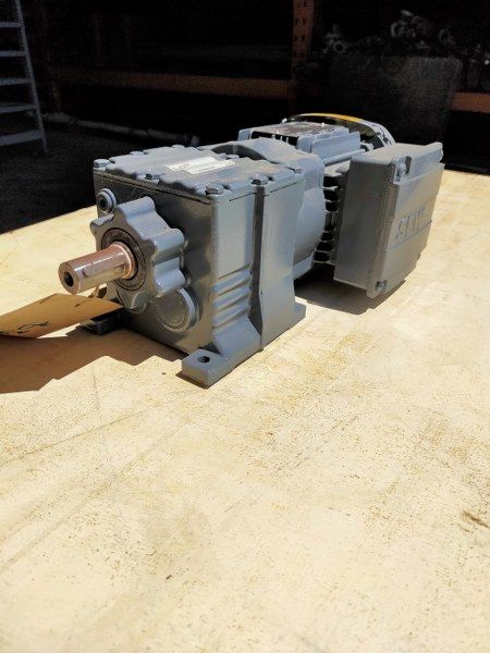 SEW Eurodrive 0.37Kw 240RPM Motor