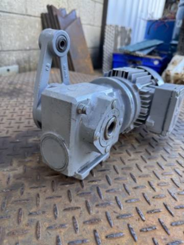 SEW- Eurodrive 0.37Kw, 160 RPM Geared Motor