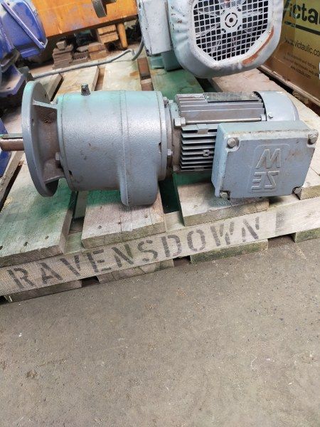 SEW Eurodrive 0.75Kw, 37 Rpm Geared Electric Motor