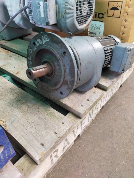SEW Eurodrive 0.75Kw, 37 Rpm Geared Electric Motor