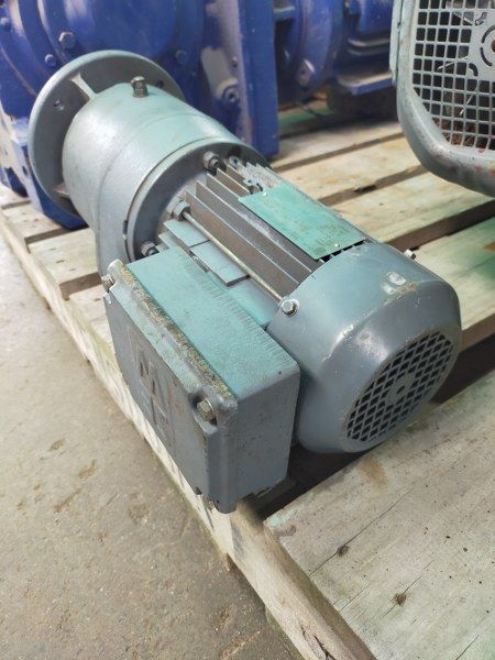 SEW Eurodrive 0.75Kw, 37 Rpm Geared Electric Motor