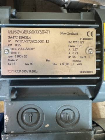 SEW Eurodrive 0.25Kw, 20 RPM, R/A Geared Motor