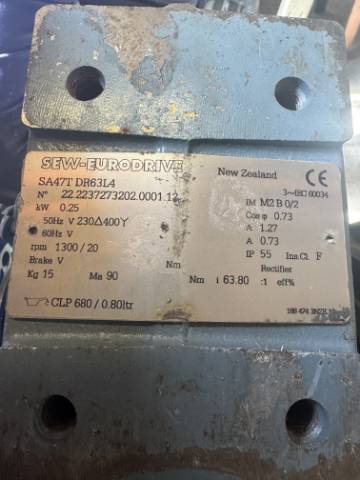 SEW Eurodrive 0.25Kw, 20 RPM, R/A Geared Motor