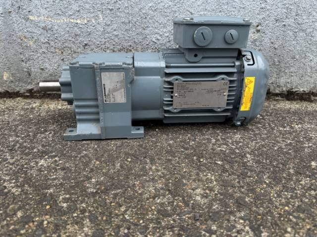 SEW 0.55Kw, 193 RPM Inline Geared Motor
