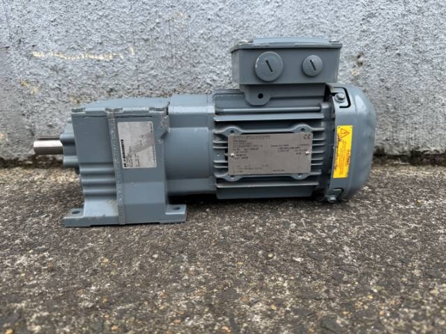 SEW 0.55Kw, 193 RPM Inline Geared Motor
