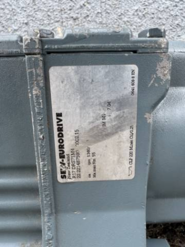 SEW 0.55Kw, 193 RPM Inline Geared Motor