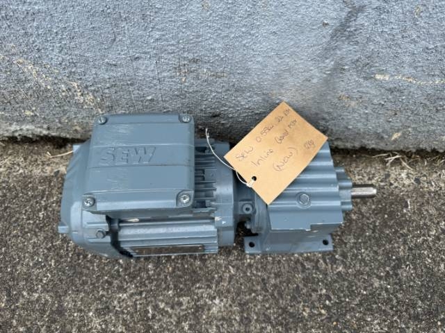 SEW 0.55Kw, 204 RPM Inline Geared Motor