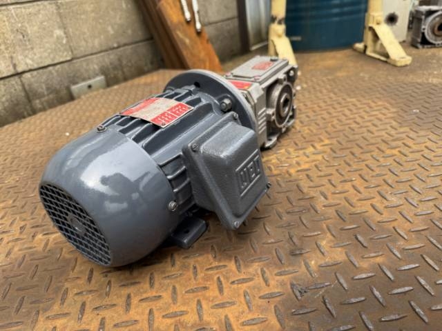 WEG 0.37Kw, 253 RPM Geared Motor