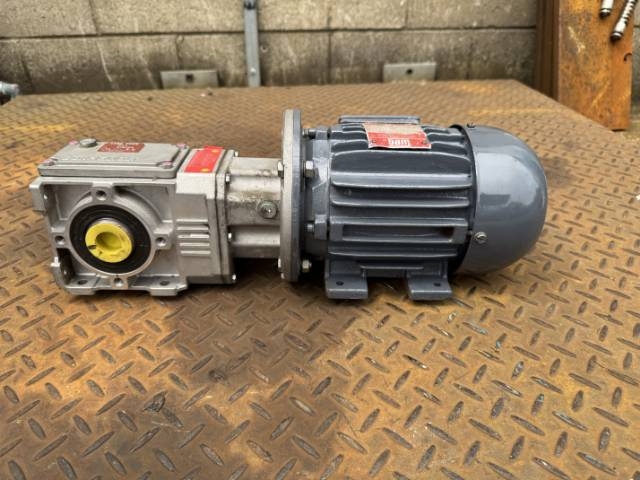 WEG 0.37Kw, 253 RPM Geared Motor