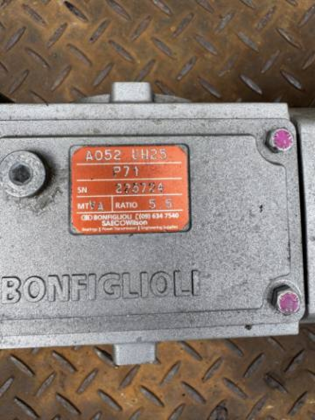 WEG 0.37Kw, 253 RPM Geared Motor