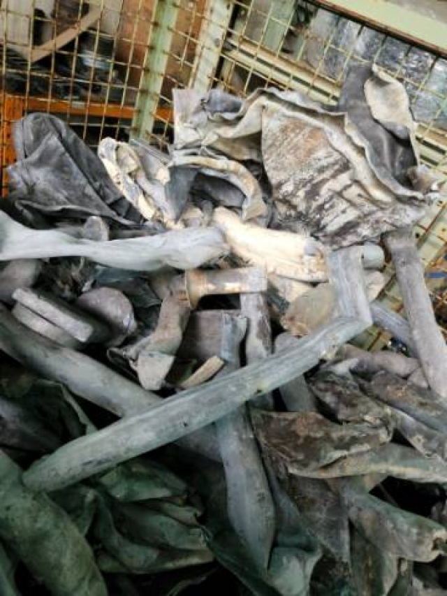 Loose Lead Scrap