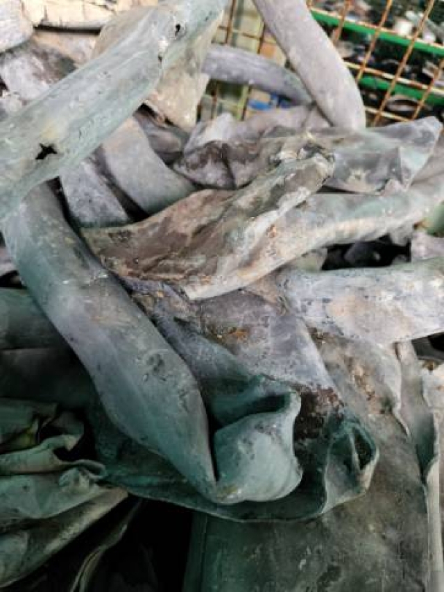 Loose Lead Scrap