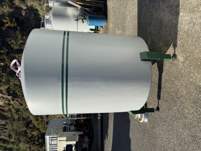 2000 Litre Stainless Steel Painted Tank