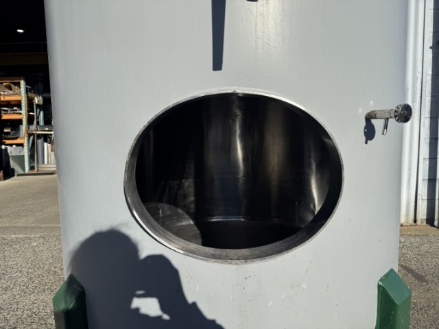 2000 Litre Stainless Steel Painted Tank