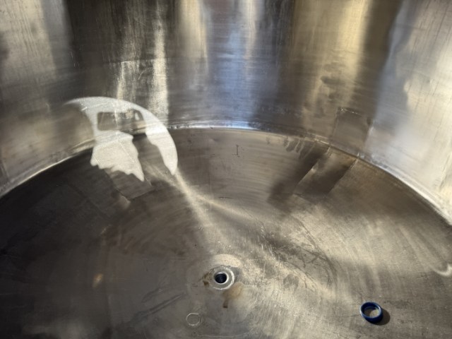 2000 Litre Stainless Steel Painted Tank