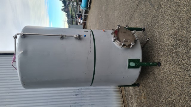 2480 Litre Painted Stainless Steel Tank